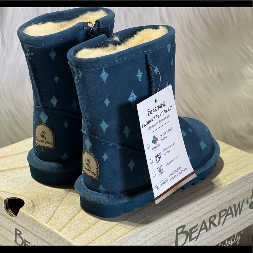 New Bearpaw Kids' Elle Zip Short Water Resistant Boot Toddler/Little Kids - Picture 2 of 11